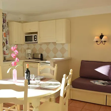 6 Couchages Avec Piscine Et Parking Aux Issambres - Fr-1-226-386 Apartment *