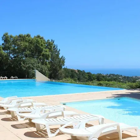 6 Couchages Avec Piscine Et Parking Aux Issambres - Fr-1-226-386 Apartmán Les Issambres