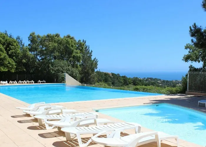 6 Couchages Avec Piscine Et Parking Aux Issambres - Fr-1-226-386 Apartmán Les Issambres